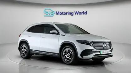 Begagnad Mercedes EQA250 AMG line 139 kW (190 HK) 2022 Vit SUV