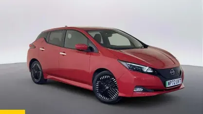 Used Nissan Leaf Tekna 110 kW (150 HP) 2022 Red Hatchback