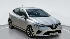 Used 2021 Renault Clio V Iconic Hatchback | £11,999 (Fair price)