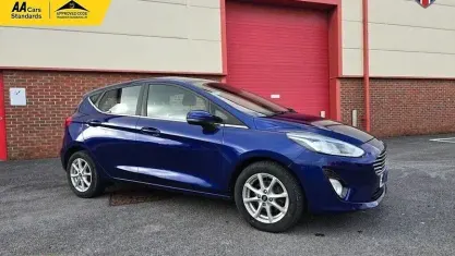 Käytetty Ford Fiesta Zetec 86 HP (63 kW) 2019 Viistoperä