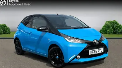 Begagnad Toyota Aygo X-cite 69 HK (50 kW) 2016 Blå Halvkombi