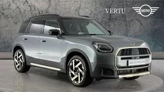 Green New 2025 Mini Countryman Exclusive SUV | £37,000 (Fair price)