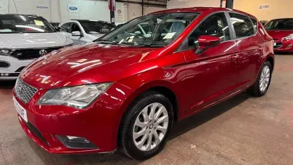 Used Seat Leon SE 105 HP (77 kW) 2013 Red Hatchback