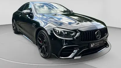 Used Mercedes E300 AMG Line Premium 258 HP (189 kW) 2023 Black Coupe