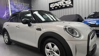 Used Mini Cooper Classic 136 HP (100 kW) 2022 Silver Hatchback