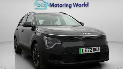 Used Kia Niro 150 kW (204 HP) 2023 Black SUV
