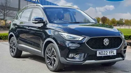 Używany MG ZS Exclusive 106 KM (77 kW) 2024 SUV