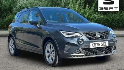 Novo Seat Arona FR 116 HP (85 kW) 2025 Cinzento SUV
