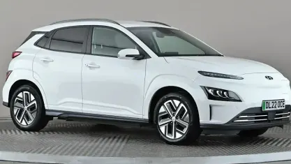 Used Hyundai Kona Premium 150 kW (204 HP) 2022 White SUV