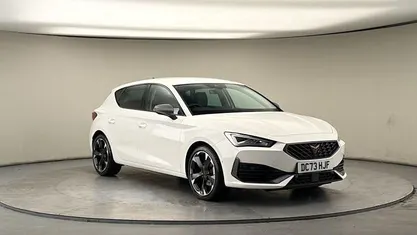 Used Cupra Leon 150 HP (110 kW) 2023 Candy white/candy white Hatchback
