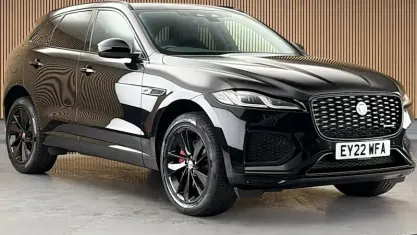 Used Jaguar F-Pace R-Dynamic 250 HP (183 kW) 2022 Black SUV