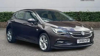 Used Vauxhall Astra SRi 150 HP (110 kW) 2018 Brown Hatchback