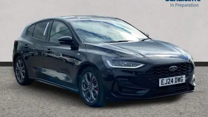 Used Ford Focus ST-Line 125 HP (91 kW) 2024 Black Hatchback