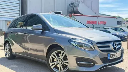 Used Mercedes B180 Exclusive 122 HP (89 kW) 2018 Grey Hatchback