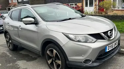Used Nissan Qashqai N-TEC 131 HP (96 kW) 2015 Silver SUV