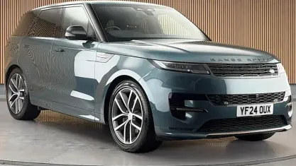 Used Land Rover Range Rover Sport Autobiography 300 HP (220 kW) 2024 Giola green SUV