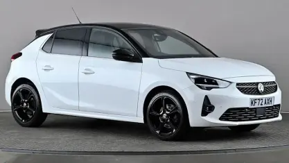 Second-hand Vauxhall Corsa Ultimate 131 CP (96 kW) 2023 Alb Hatchback