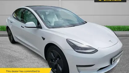 Used Tesla Model 3 Long Range AWD 366 kW (498 HP) 2021 White Sedan