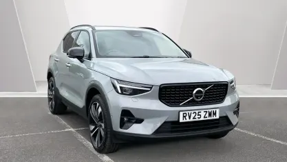 Begagnad Volvo XC40 Ultra 163 HK (119 kW) 2025 SUV