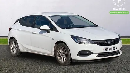 Used Vauxhall Astra 110 HP (80 kW) 2020 White Hatchback
