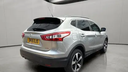 Used Nissan Qashqai N-TEC 116 HP (85 kW) 2015 Silver SUV