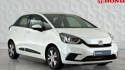 Second-hand Honda Jazz Hybrid 109 CP (80 kW) 2022 Alb Hatchback