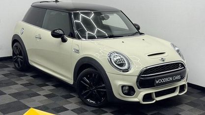Begagnad Mini Cooper S Hatch 192 HK (141 kW) 2020 Halvkombi