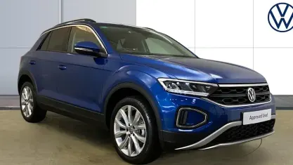 Usado VW T-Roc Match 150 HP (110 kW) 2025 SUV