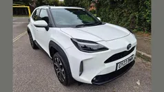 White Used 2023 Toyota Yaris Cross Design SUV | £21,995 (Fair price)