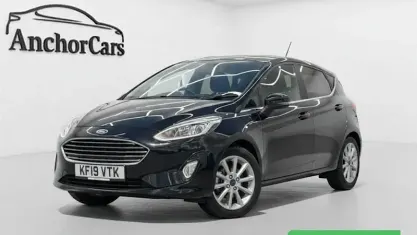 Używany Ford Fiesta Titanium 101 KM (74 kW) 2021 Hatchback