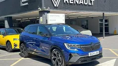 Twotone metallic iron blue & diamond black roof Used 2024 Renault Austral Iconic Esprit Alpine SUV | £27,854 (Fair price)
