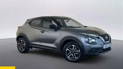 Usado Nissan Juke N-Connecta 114 HP (83 kW) 2025 Cinzento SUV