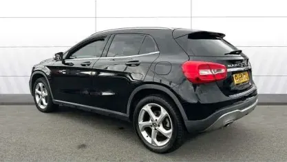 Usado Mercedes GLA200 156 HP (114 kW) 2018 Preto SUV