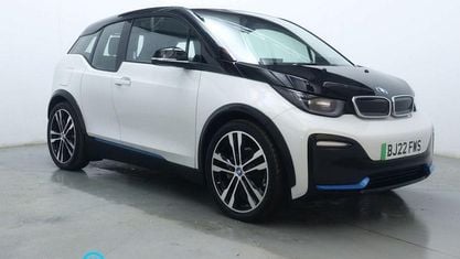 Begagnad BMW i3 Comfort Edition 135 kW (184 HK) 2022 Vit Halvkombi