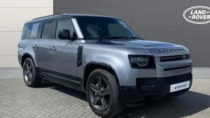 Used Land Rover Defender SE Dynamic 300 HP (220 kW) 2023 SUV