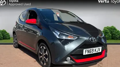 Used Toyota Aygo Trend 72 HP (52 kW) 2019 Grey Hatchback