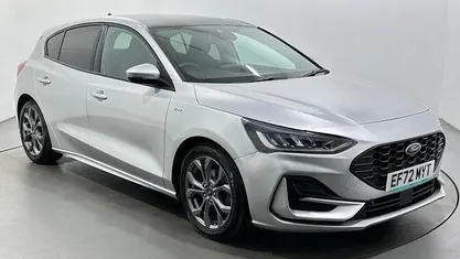 Used Ford Focus ST-Line 125 HP (91 kW) 2022 Silver Hatchback