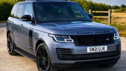 Used Land Rover Range Rover 404 HP (297 kW) 2021 Blue SUV