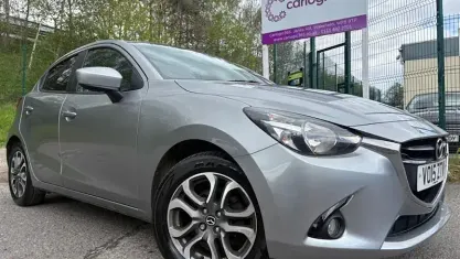 Usado Mazda 2 Inclusive 105 HP (77 kW) 2016 Citadino