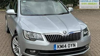 Silver Used 2014 Skoda Superb Elegance Hatchback | £8,995 (Fair price)