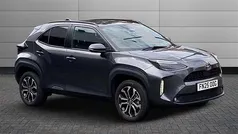 Grey New 2025 Toyota Yaris Cross Design SUV | £25,000 (Fair price)