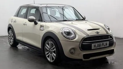Used Mini Cooper S Hatch 170 HP (125 kW) 2017 Hatchback