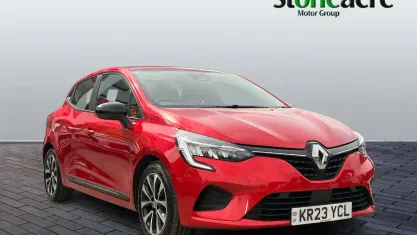 Used Renault Clio Evolution 145 HP (106 kW) 2022 Red Hatchback