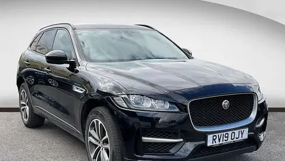 Used Jaguar F-Pace R-Sport 250 HP (183 kW) 2019 Black SUV