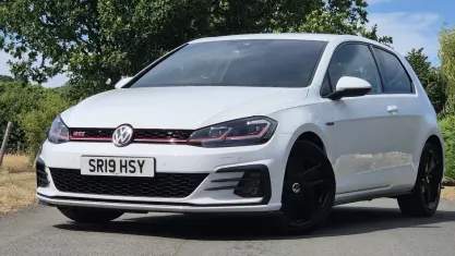 Used VW Golf VII GTI 245 HP (180 kW) 2019 White Hatchback