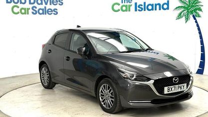 Używany Mazda 2 Inclusive 90 KM (66 kW) 2021 Szary Hatchback