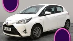 White Used 2020 Toyota Yaris Hybrid Hatchback | £13,142 (Good price)