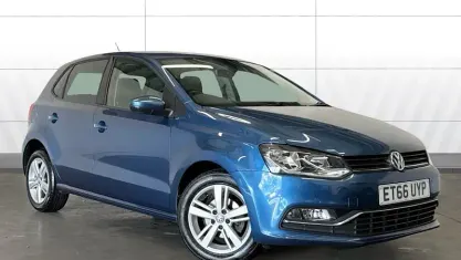 Begagnad VW Polo Edition 60 HK (44 kW) 2017 Blå Halvkombi