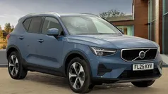 Used 2025 Volvo XC40 Core SUV | £28,390 (Fair price)