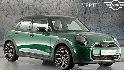 Used Mini Cooper Hatch 114 kW (156 HP) 2026 Green Hatchback